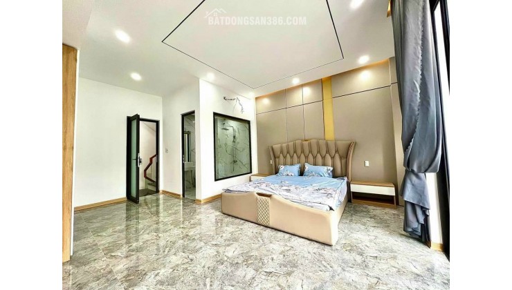 Bán nhà 3 tầng đường Phùng Chí Kiên - Sát Kinh Dương Vương